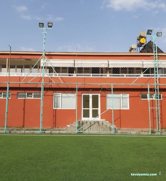 Şampiyon Spor Tesisleri ( Doruk Halısaha )