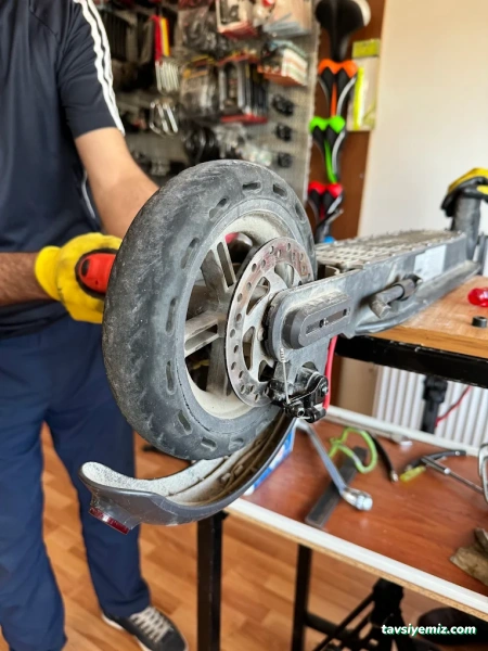 Scooter Tamircisi Ve Lastik Servisi Ankara Xiaomi Onvo