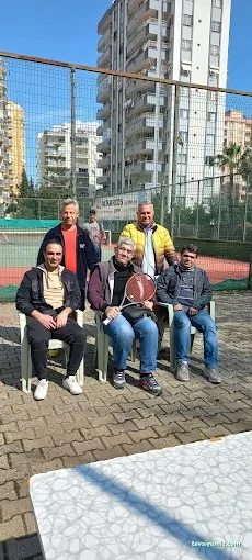 Şehit Anaları Tenis Kortu