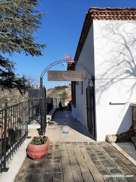 Şeyh Edebali Kultur Ve Kongre Merkezi