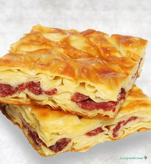 Sini Ev Böreği - Baklava