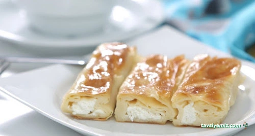 Sini Ev Böreği - Baklava