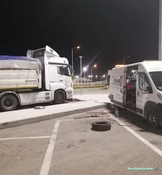 Şipşak Oto Lastik Mobil Lastikçi, 7 / 24 Lastik Yol Yardım