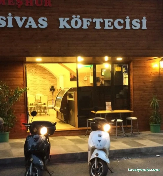 Sivas Köftecisi Emrah Usta