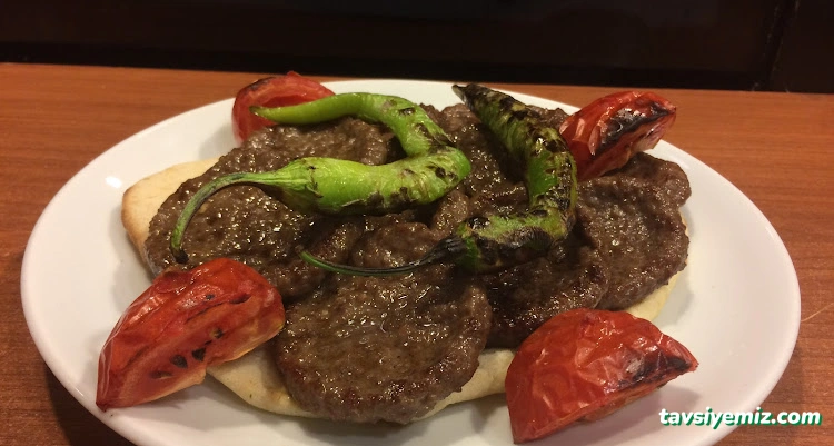 Sivas Köftecisi Emrah Usta