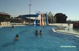 Sivaslı Aquapark Yüzme Havuzu