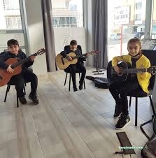 Solo Sanat Akademi Müzik