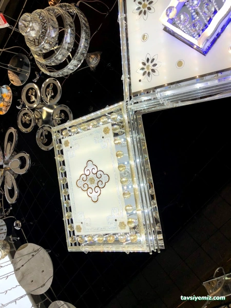 Star Elektrik Avize Showroom