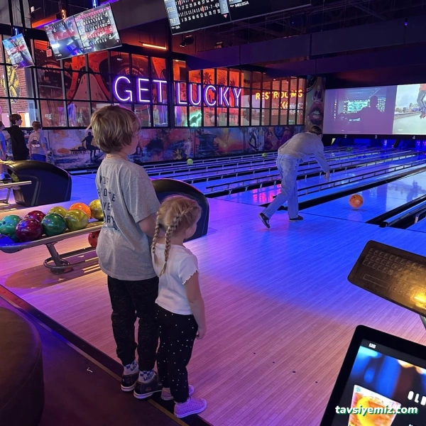 Strike Bowlin Cafe Poligon