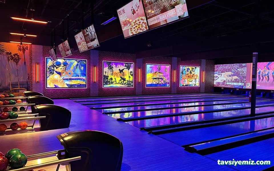 Strike Bowlin Cafe Poligon