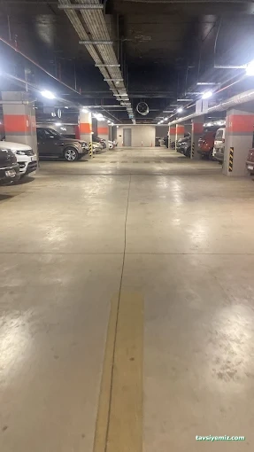 Sultan Alparslan Camii Otoparkı