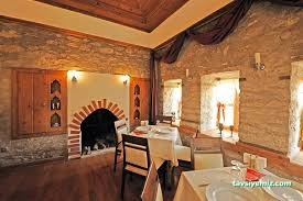 Taşev Restaurant/ Sanat Ve Şarap Evi