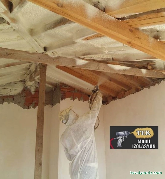 Tek İzolasyon Sprey Poliüretan Köpük Isı Yalıtımı Ve Polyurea Su Yalıtımı