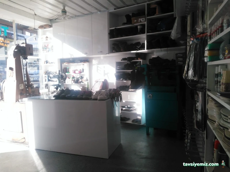 Tek Kundura Tamir Evi (Ayakkabı Hastanesi)