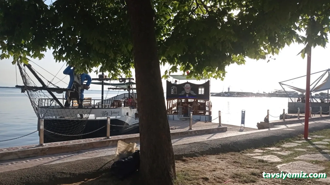 Tekne Kiralama İskelesi