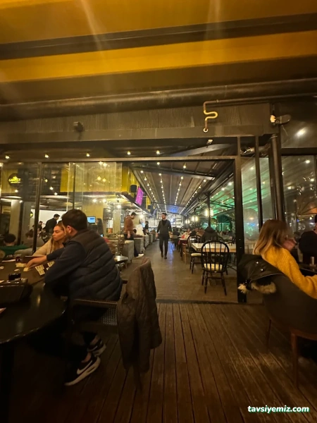 The Garage Concept Cafe &Karaoke