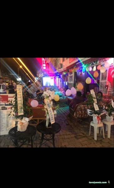 The Red Lion Bar & Dance Club