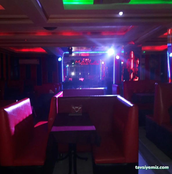 Tokat Mavi Ay Müzikhol