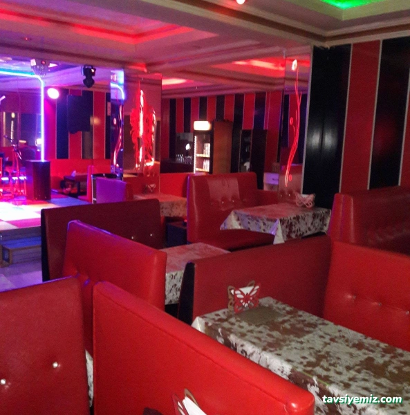 Tokat Mavi Ay Müzikhol