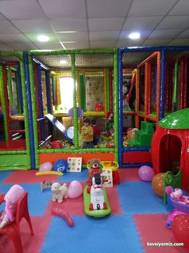 Trambolinci Can Oyun Alanı