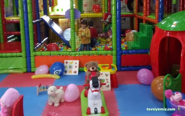 Trambolinci Can Oyun Alanı