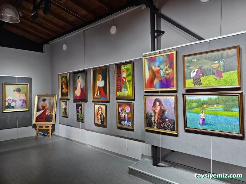 Tuğba Yıldırım Sanat Atölyesi