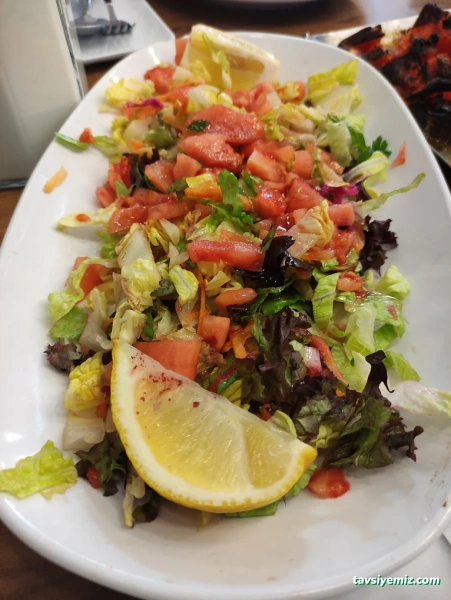 Üç Kardeşler Ocakbaşı Fırınlı Kasap