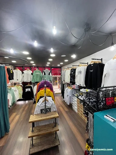 Uğur Aktaş Clothing