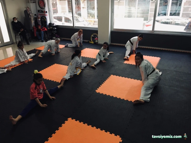 Uşak Karate Emir Spor Kulübü