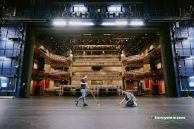 Uşak Tiyatro - Murat Güney Sahne Sanatları