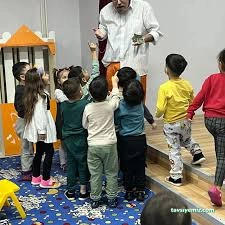 Uşşak Sanat Akademi Kişisel Gelişim Ve Sanat Kursu