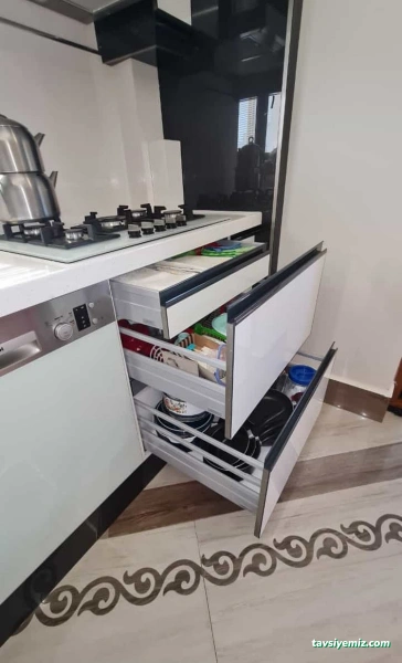 Uysal Mobilya Mutfak Dolabı Hilton Banyo Portmanto Gardolap Dolap Balıkesir Marangoz