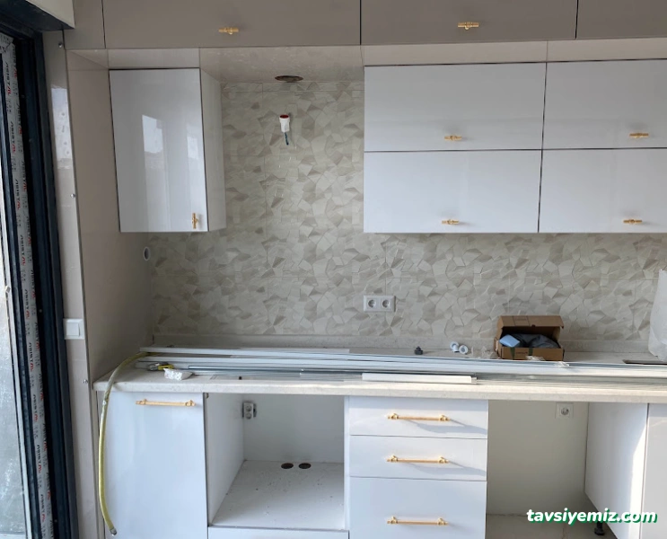 Uysal Mobilya Mutfak Dolabı Hilton Banyo Portmanto Gardolap Dolap Balıkesir Marangoz