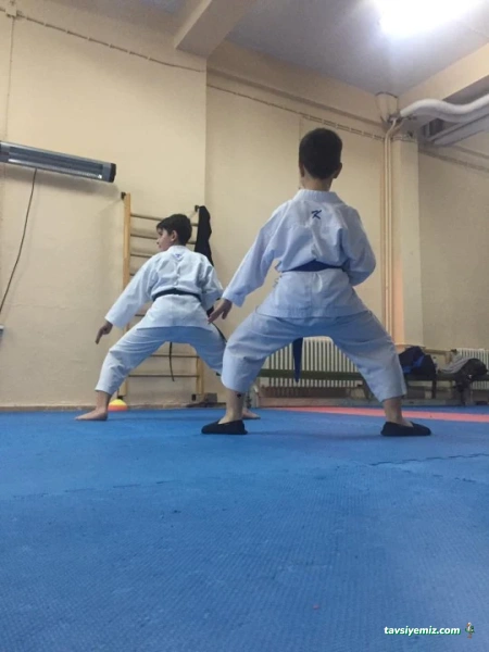 Uzakdoğu Sporları Salonu