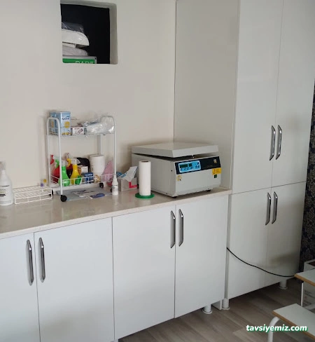 Uzm. Dr Yunus Yılmaz ( Kars Özel Çocuk Doktoru, Hacamat, Prp, Akapunktur)