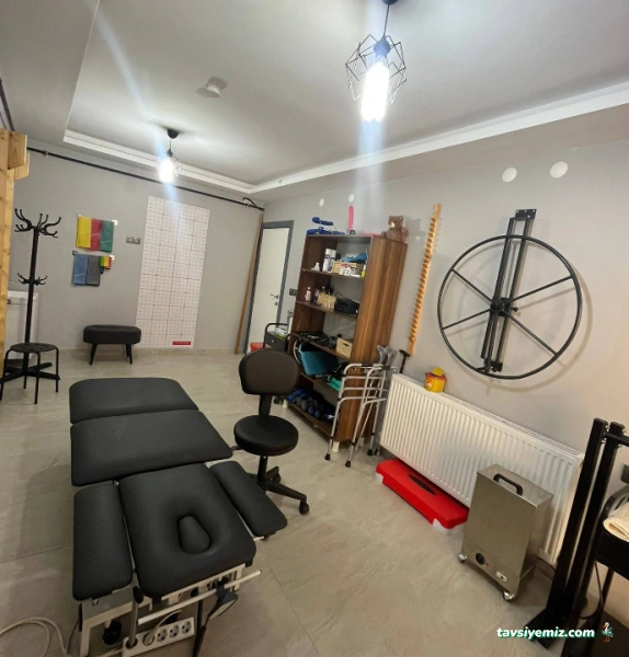 Uzman Fizyoterapist Ezgi Tekbaş