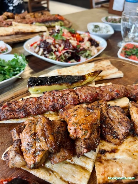 Yağlar Et Mangal Gastronomi