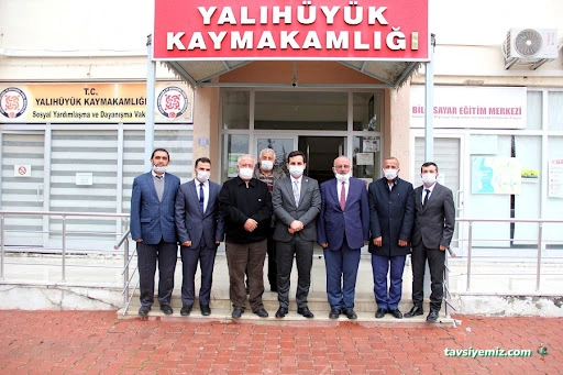 Yalıhüyük Kaymakamlığı