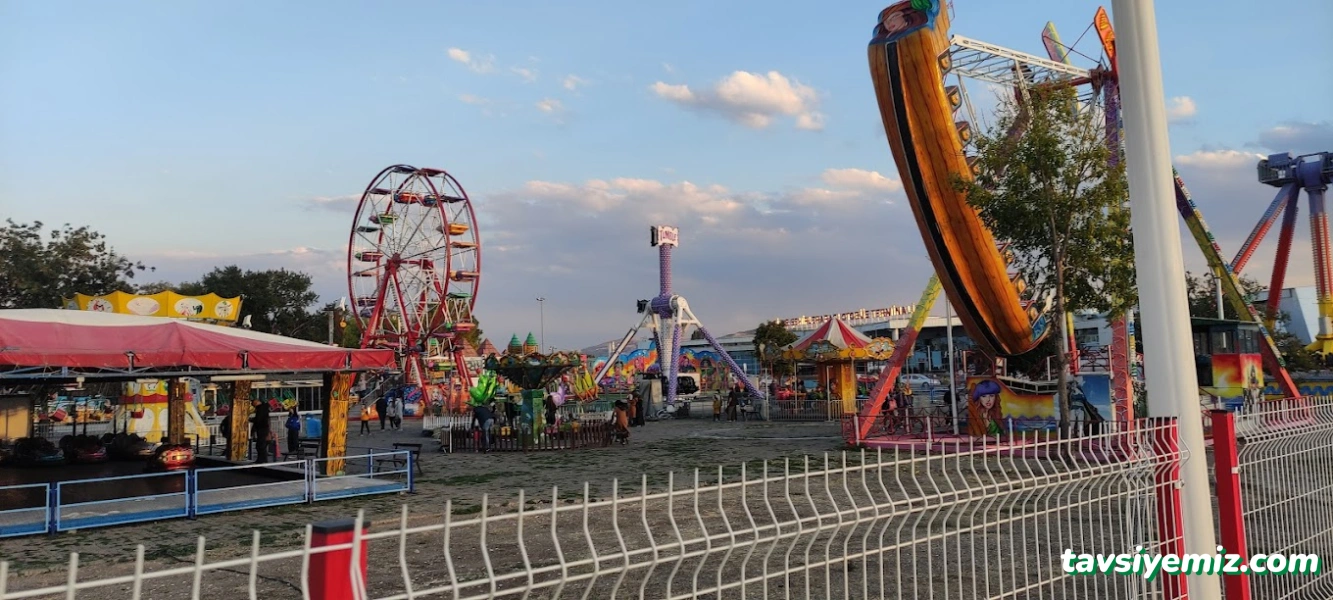 Yeni Lunapark