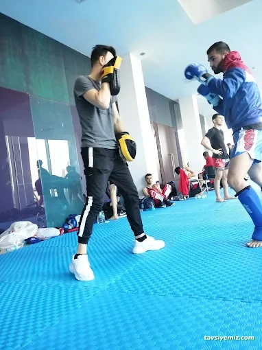 Yılmazer Fight Akademi Kick Boks Muay Thai