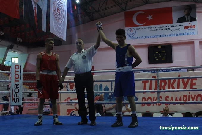 Yozgat Rıza Kayaalp Spor Salonu