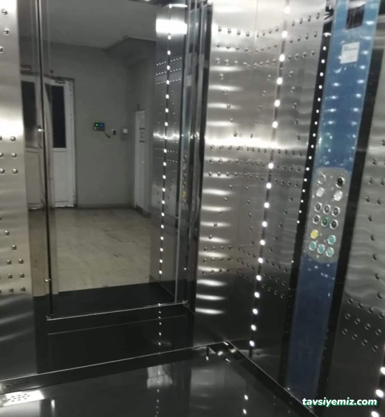 Yükselen Kardeşler Asansör